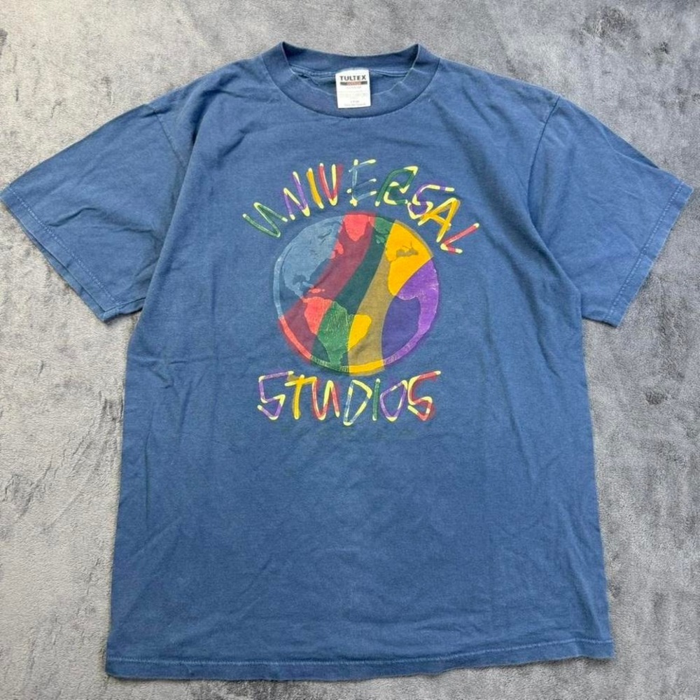 Universal Studios T-Shirt Men's Large Blue Rainbow Globe Graphic Vintage 90s